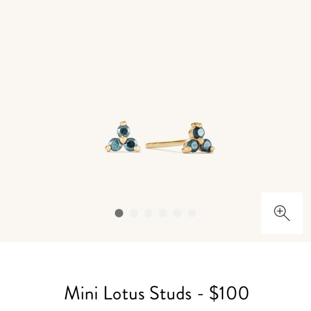 Mejuri lotus studs